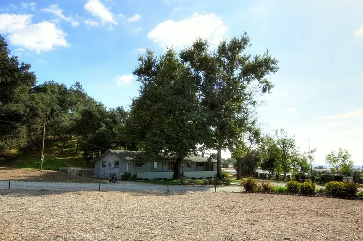 41120 Ute, Cherry Valley, California 92223