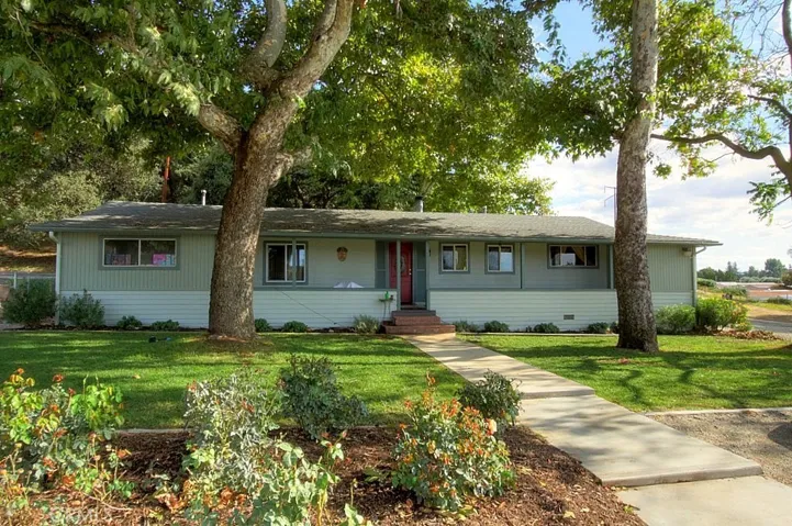 41120 Ute, Cherry Valley, California 92223