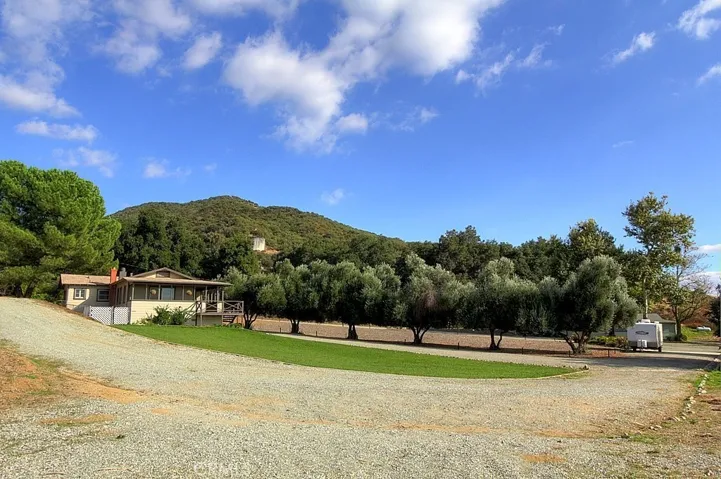 41120 Ute, Cherry Valley, California 92223