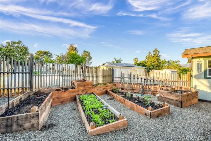 4400 Oak Avenue, Lakeport, California 95453