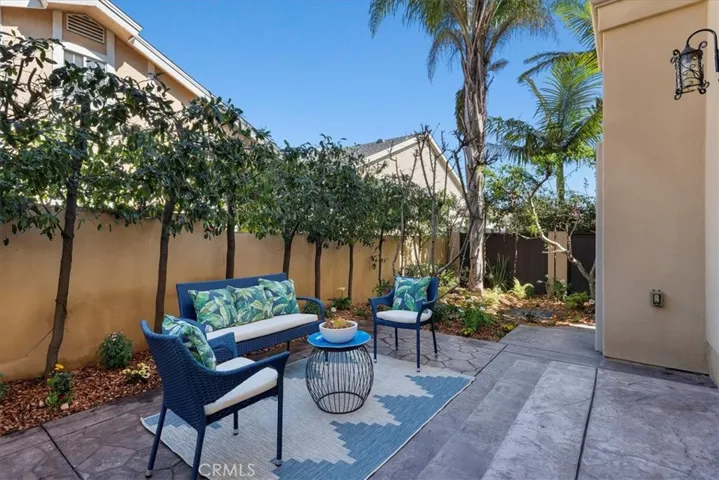 1907 Spreckels Lane B, Redondo Beach, California 90278