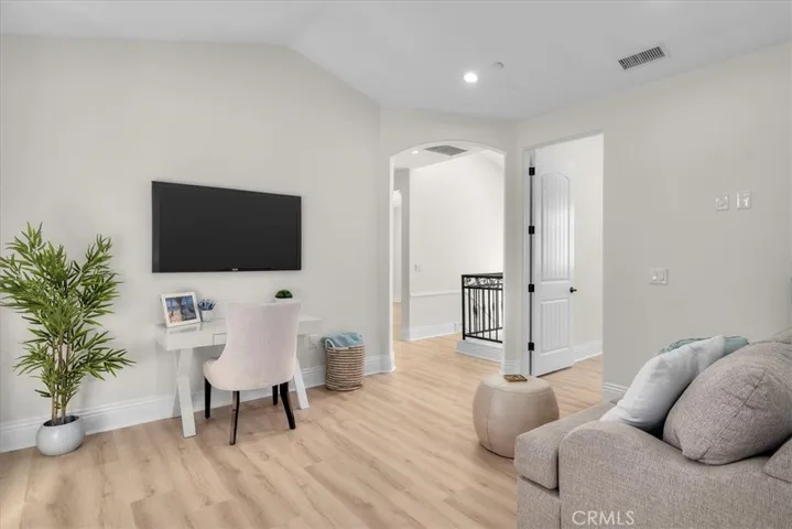 1907 Spreckels Lane B, Redondo Beach, California 90278