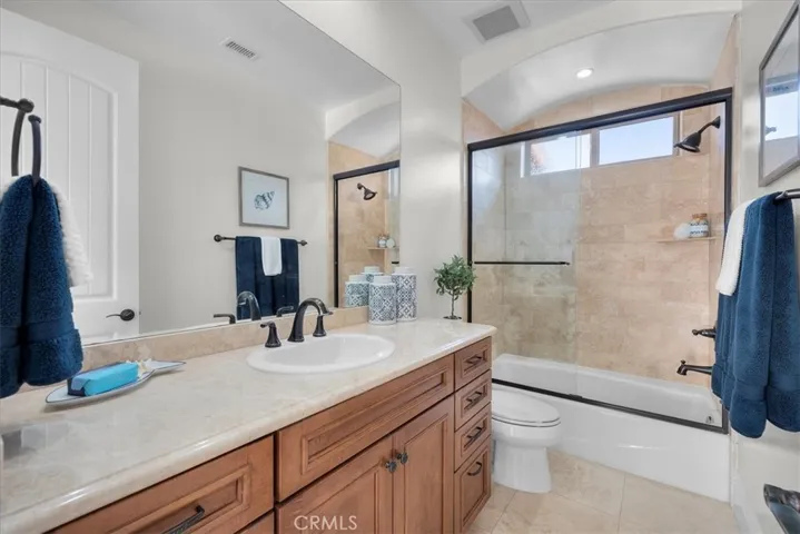1907 Spreckels Lane B, Redondo Beach, California 90278