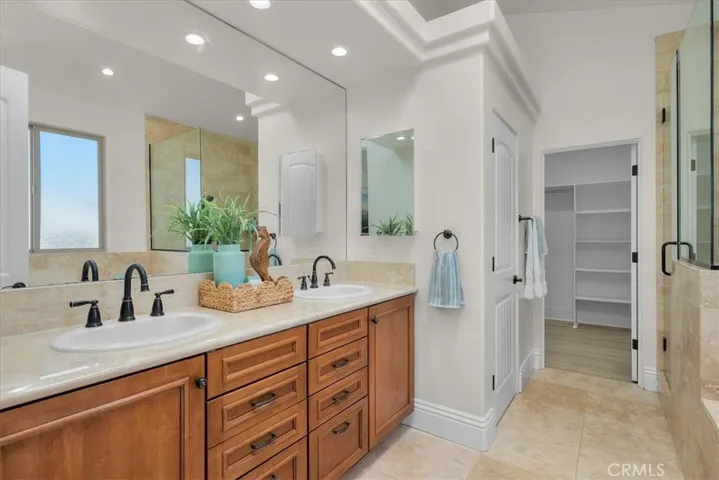 1907 Spreckels Lane B, Redondo Beach, California 90278