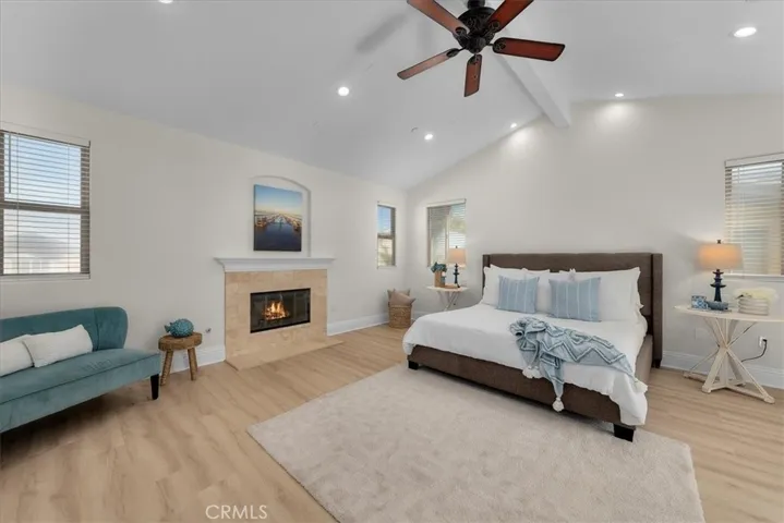1907 Spreckels Lane B, Redondo Beach, California 90278