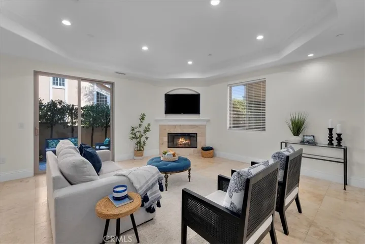 1907 Spreckels Lane B, Redondo Beach, California 90278