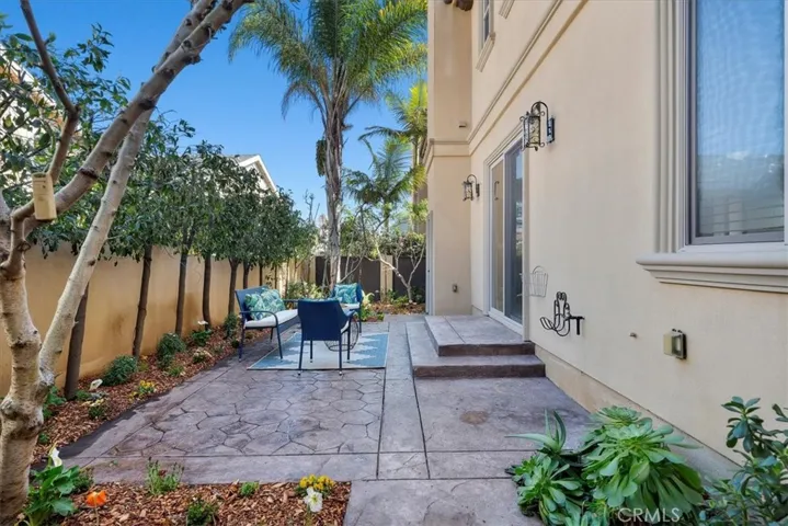 1907 Spreckels Lane B, Redondo Beach, California 90278