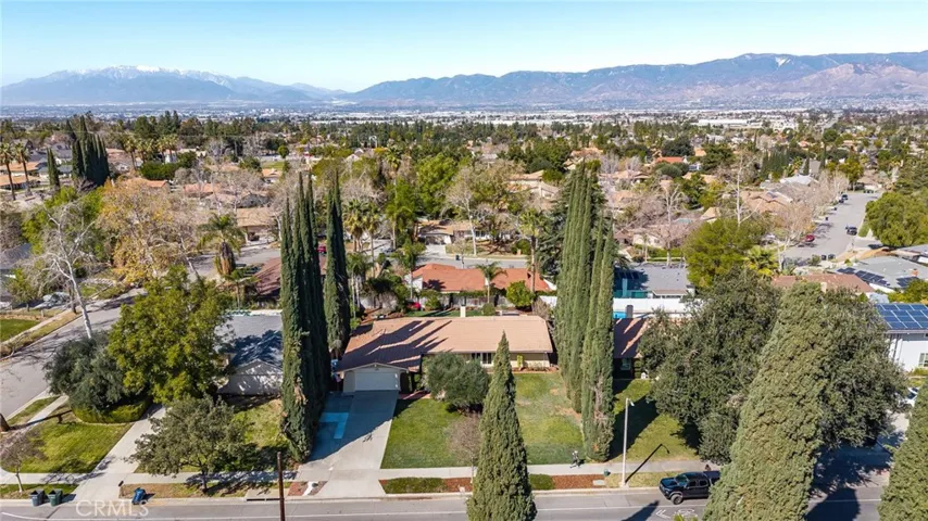 1440 W Fern Avenue, Redlands, California 92373
