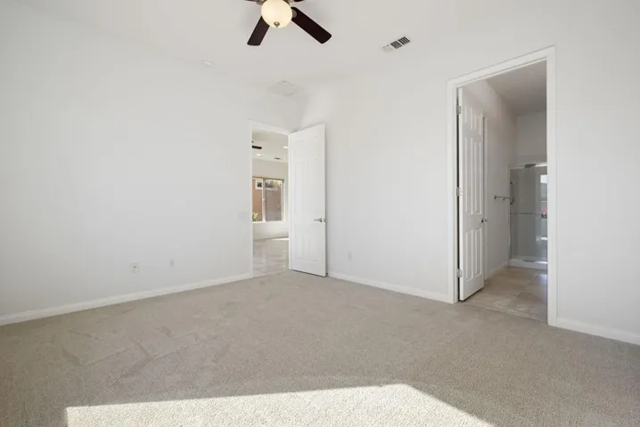 32-web-or-mls-JLLasRamblas_OPMG_0225_032