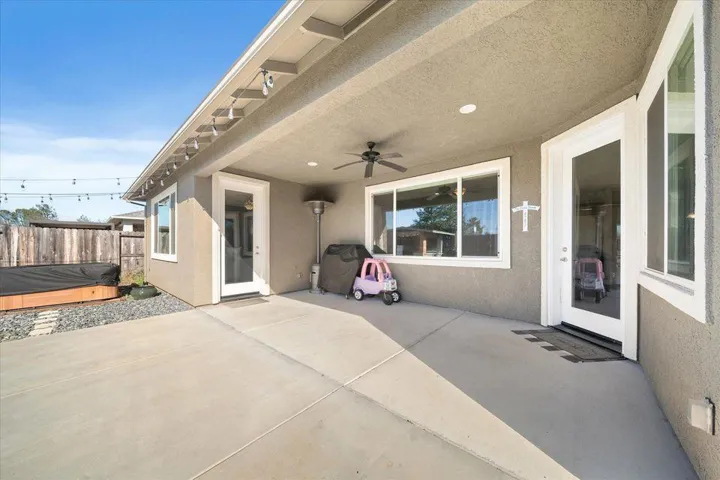 1156 Hancock Drive, Redding, California 96003