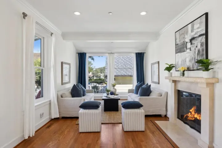 207 Wood Street, Pacific Grove, California 93950