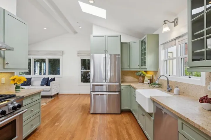 207 Wood Street, Pacific Grove, California 93950