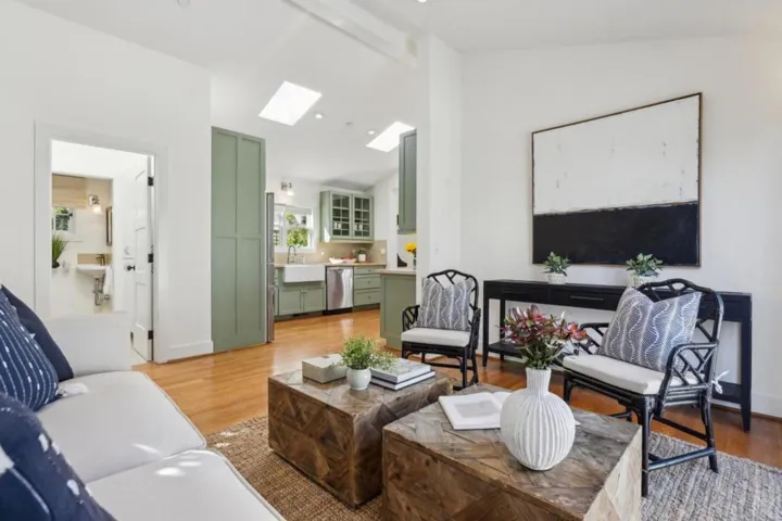 207 Wood Street, Pacific Grove, California 93950