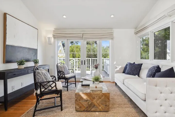 207 Wood Street, Pacific Grove, California 93950