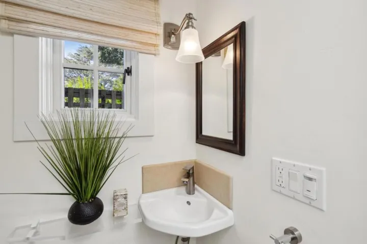 207 Wood Street, Pacific Grove, California 93950