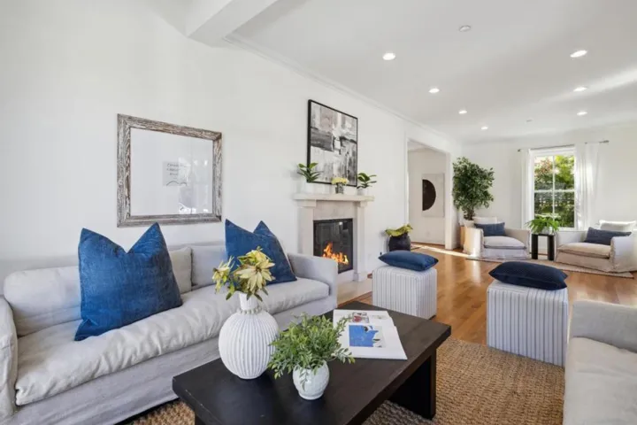 207 Wood Street, Pacific Grove, California 93950