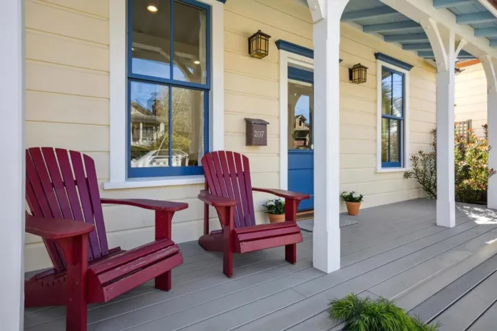 207 Wood Street, Pacific Grove, California 93950