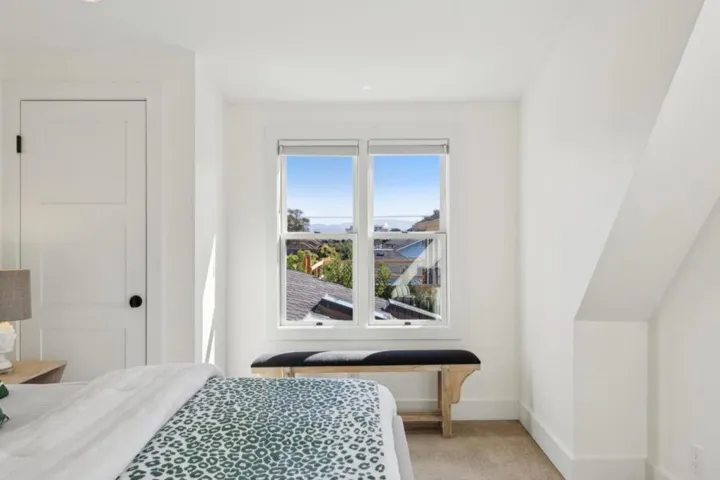 207 Wood Street, Pacific Grove, California 93950