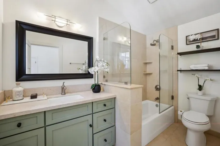 207 Wood Street, Pacific Grove, California 93950