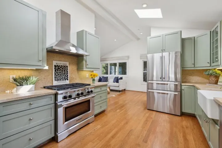 207 Wood Street, Pacific Grove, California 93950