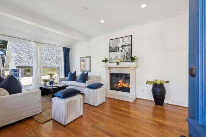 207 Wood Street, Pacific Grove, California 93950