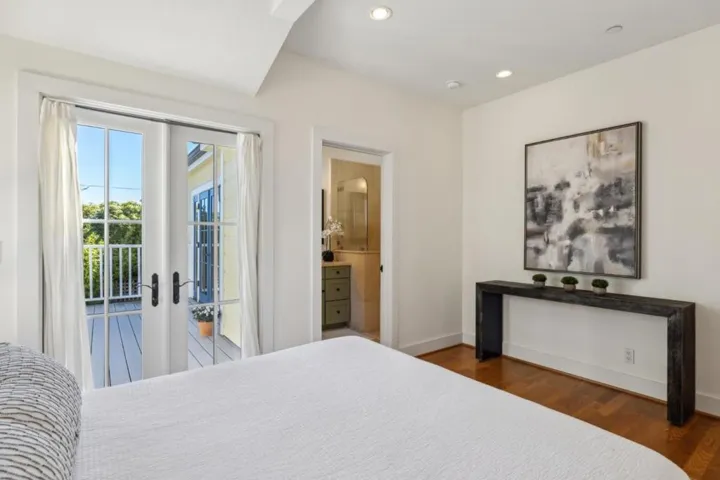 207 Wood Street, Pacific Grove, California 93950