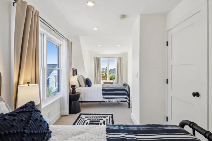 207 Wood Street, Pacific Grove, California 93950
