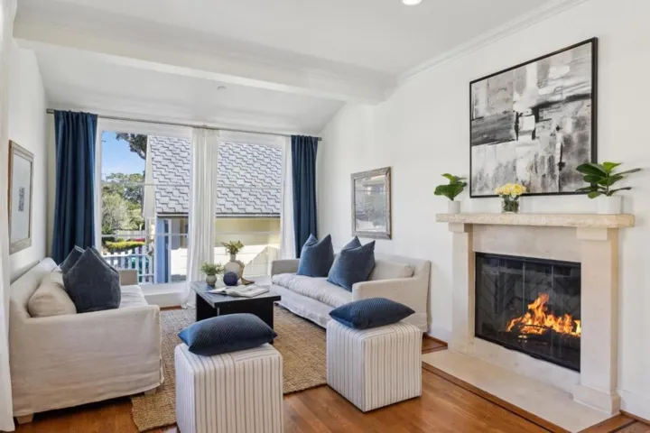 207 Wood Street, Pacific Grove, California 93950