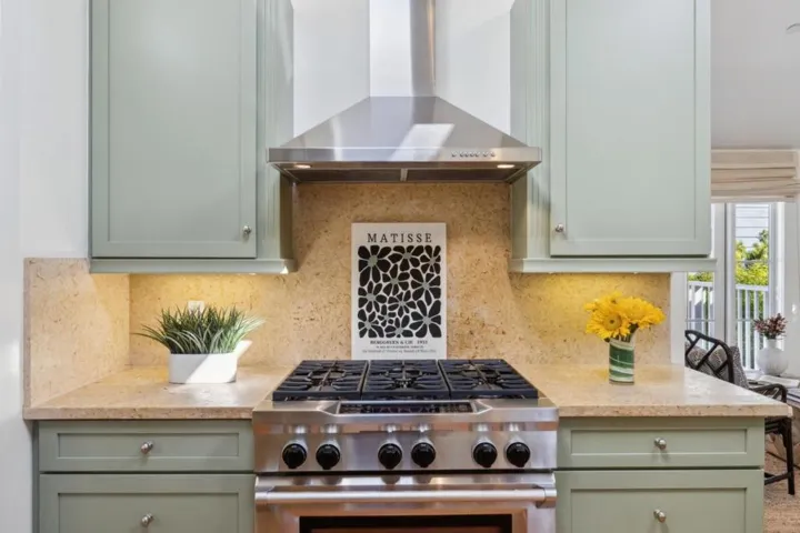207 Wood Street, Pacific Grove, California 93950