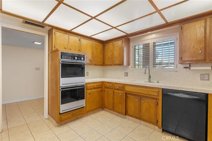 4709 Morro Drive, Bakersfield, California 93307
