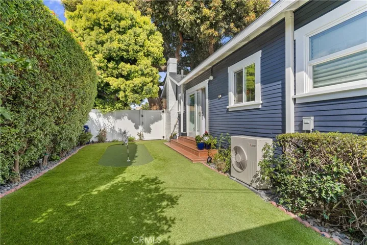 Surprisingly Spacious Yard Space