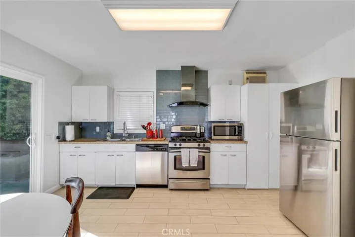2050 Trudie Drive, Rancho Palos Verdes, California 90275