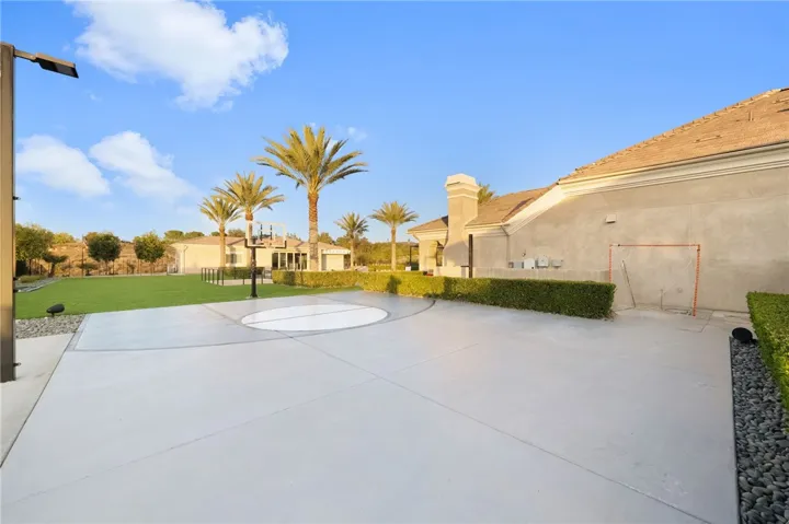 41779 Knoll Vista Lane, Temecula, California 92592