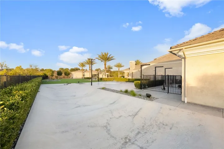 41779 Knoll Vista Lane, Temecula, California 92592