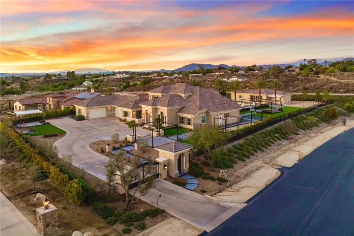 41779 Knoll Vista Lane, Temecula, California 92592