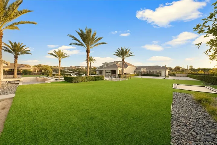 41779 Knoll Vista Lane, Temecula, California 92592