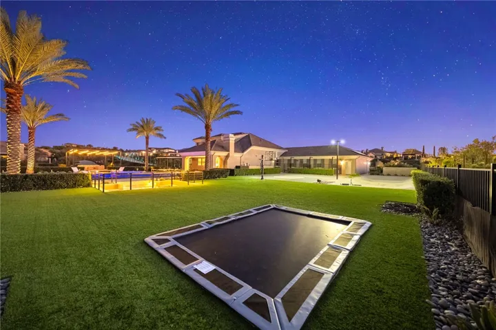 41779 Knoll Vista Lane, Temecula, California 92592