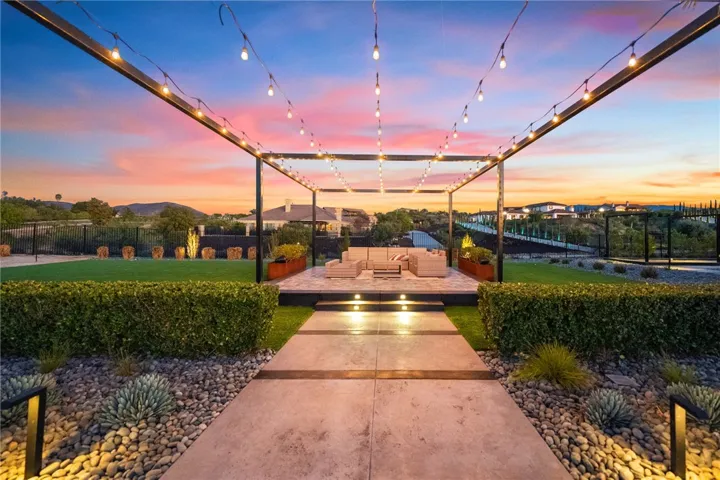 41779 Knoll Vista Lane, Temecula, California 92592