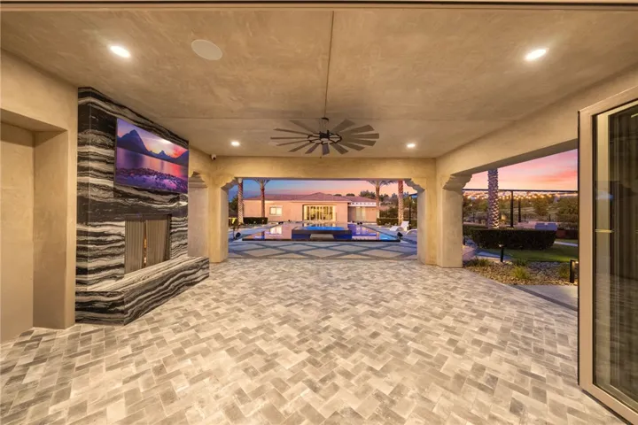41779 Knoll Vista Lane, Temecula, California 92592