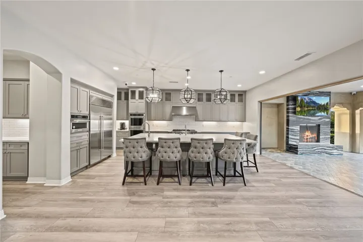 41779 Knoll Vista Lane, Temecula, California 92592