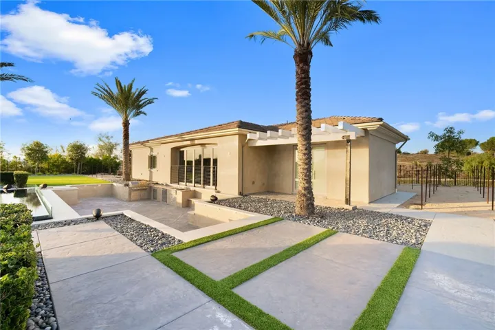 41779 Knoll Vista Lane, Temecula, California 92592