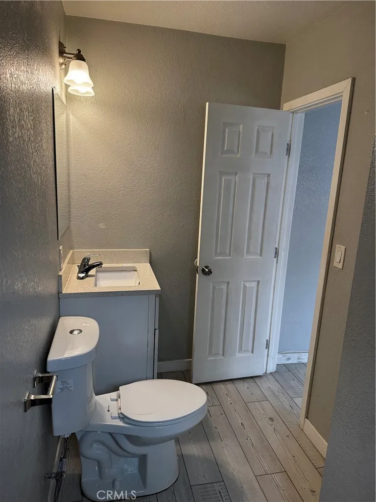 123 E Alondra Boulevard, Compton, California 90220 home-pic-11