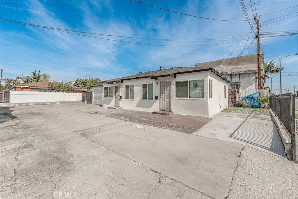 123 E Alondra Boulevard, Compton, California 90220 home-pic-3