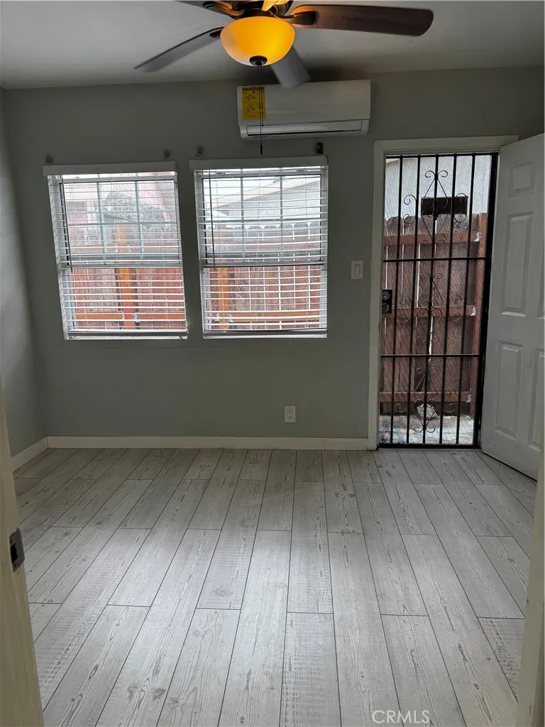 123 E Alondra Boulevard, Compton, California 90220 home-pic-14