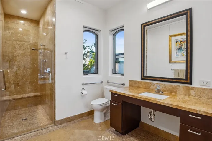 Extra Large Bathroom Suites