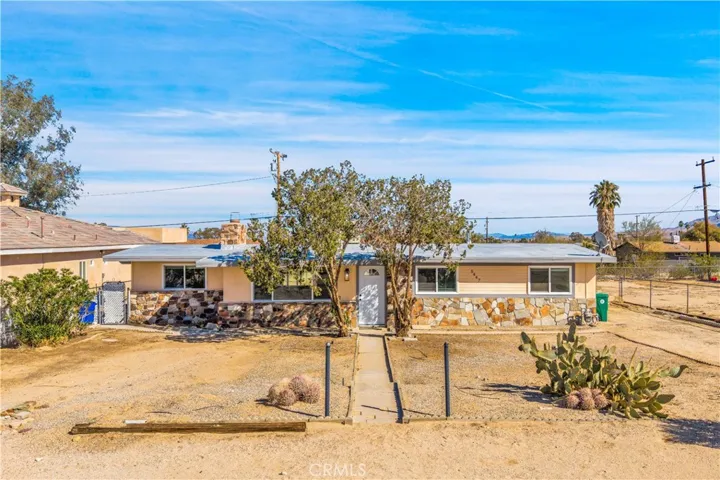 5447 Encelia Drive, 29 Palms, California 92277