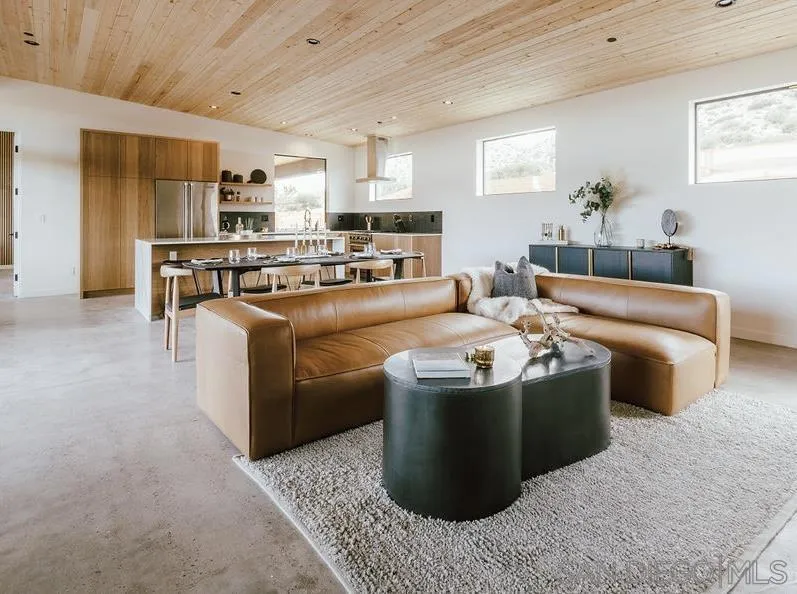 5585 Minna Gombell Lane, Pioneertown, California 92284 home-pic-1