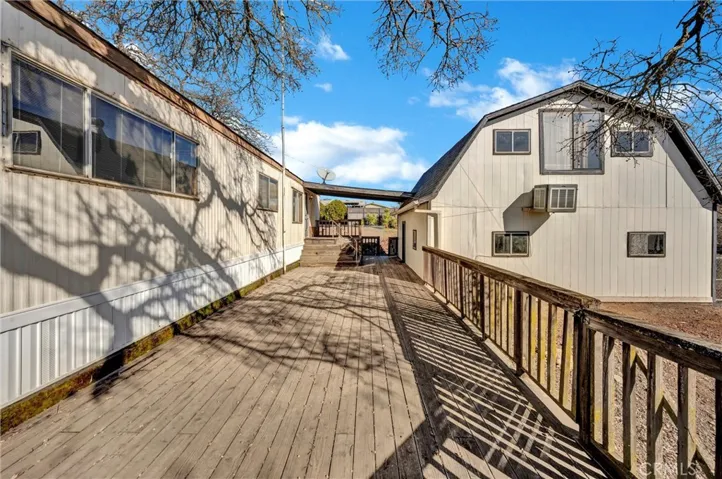 Covered walkway between garage and front door