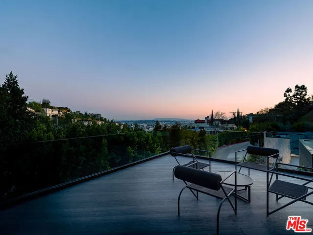 1626 Sunset Plaza Drive, Los Angeles, California 90069