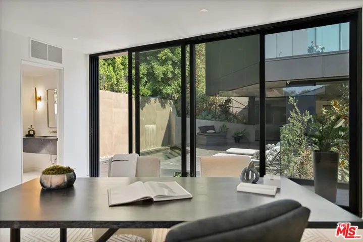 1626 Sunset Plaza Drive, Los Angeles, California 90069